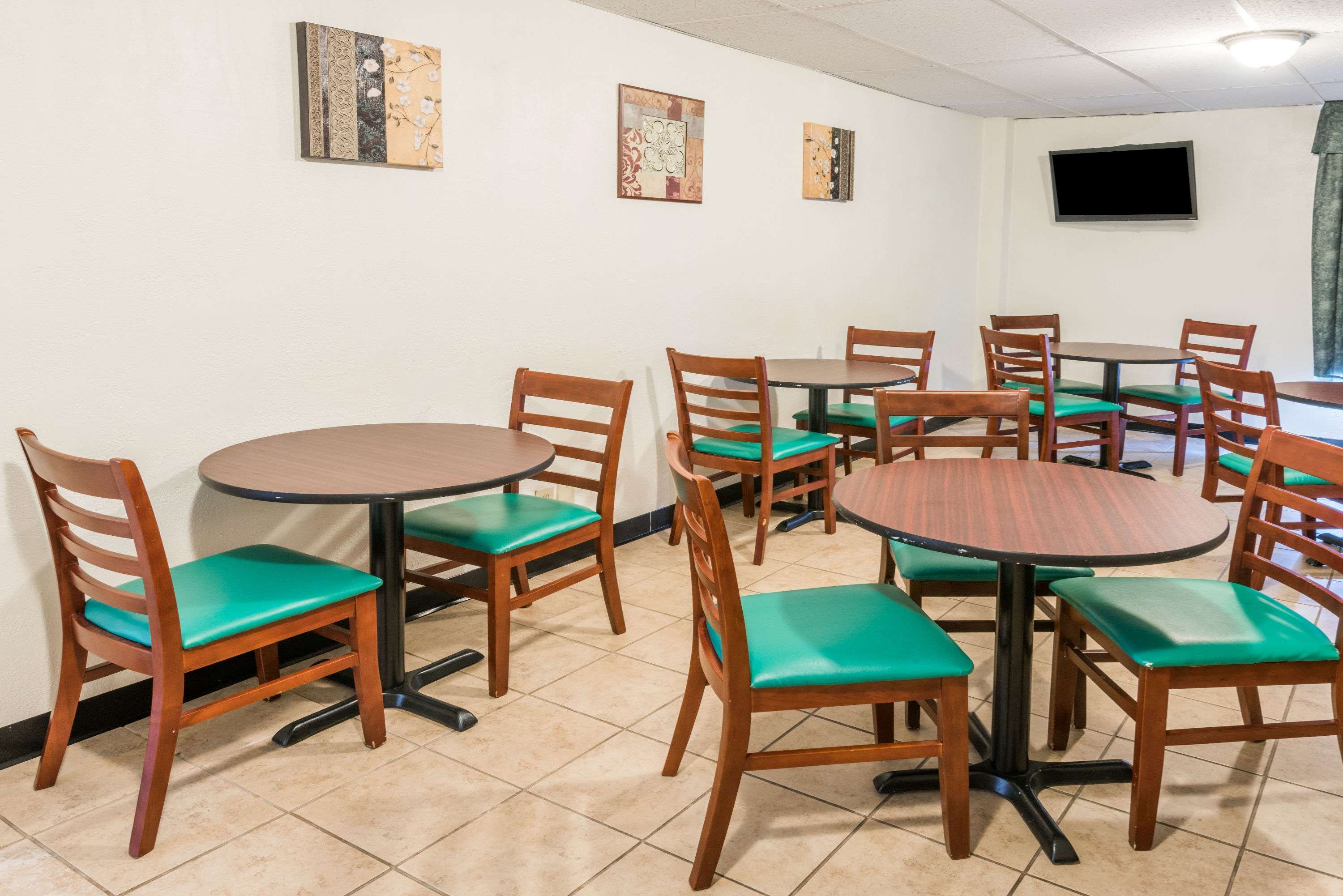 Super 8 by Wyndham Columbus