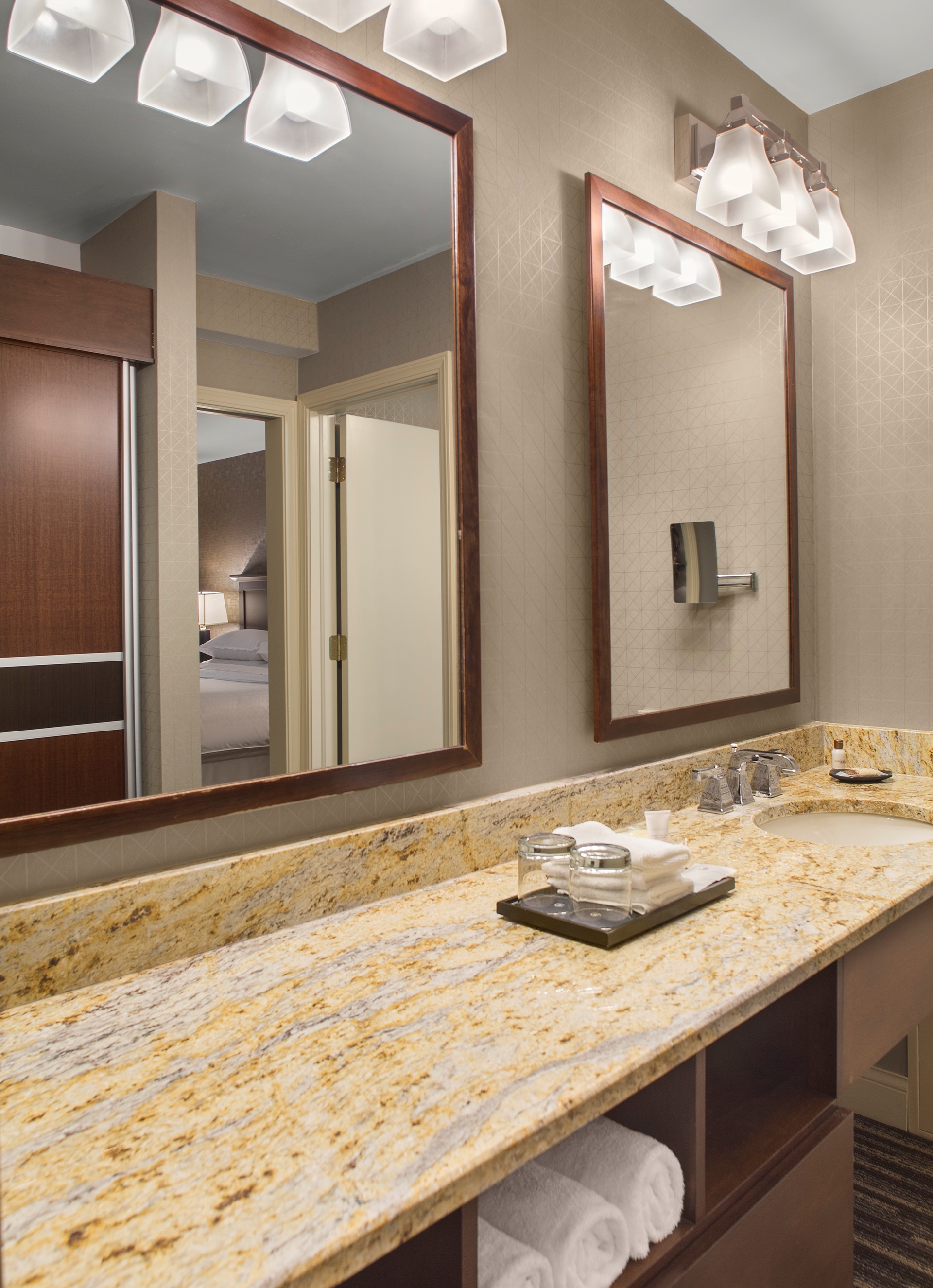 Sheraton Suites Akron/cuyahoga Falls