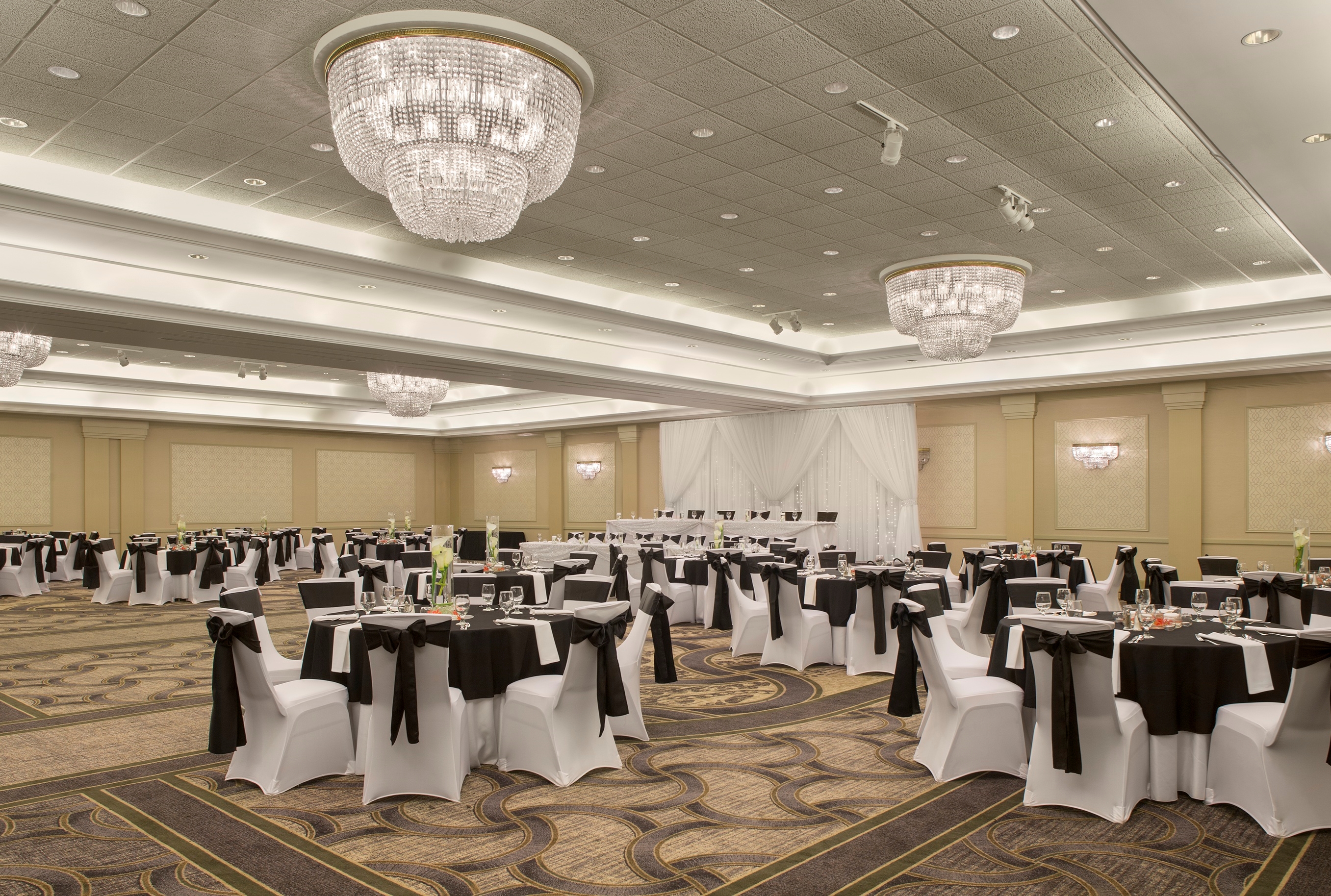 Sheraton Suites Akron/cuyahoga Falls