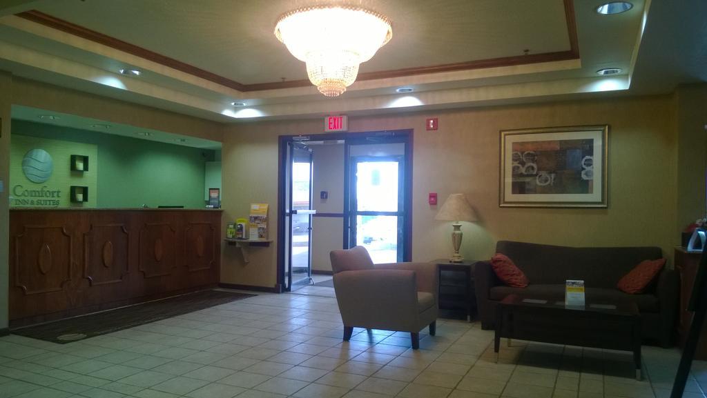 Comfort Inn & Suites