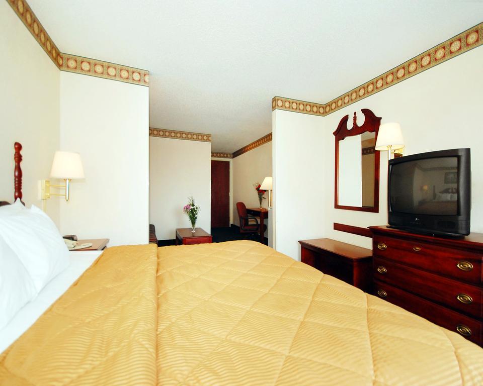 Comfort Inn & Suites