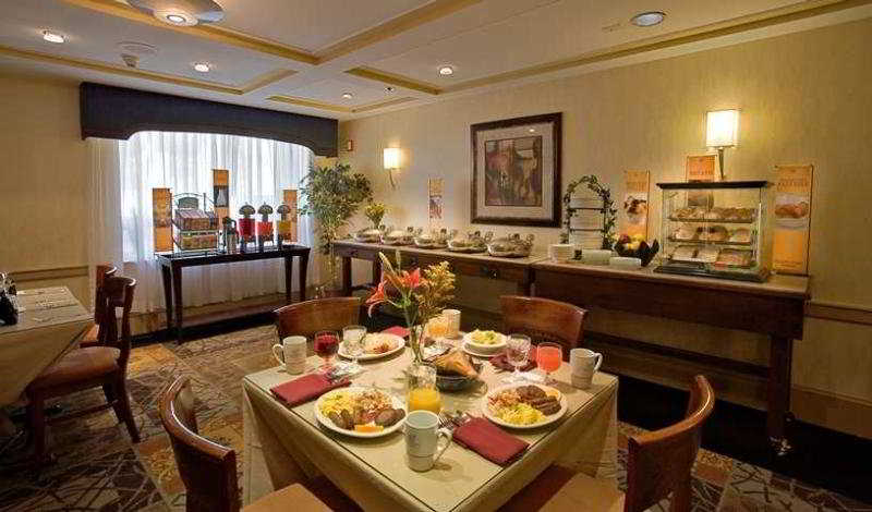 DoubleTree by Hilton Dayton Downtown