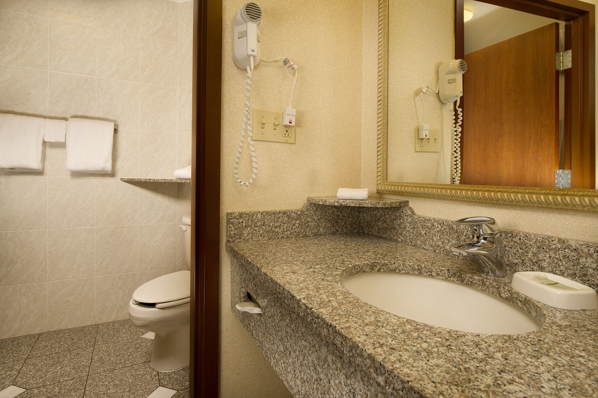 Drury Inn & Suites Dayton North