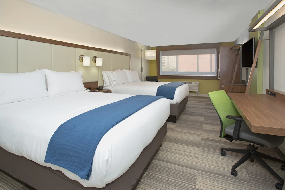 Holiday Inn Express & Suites Dayton SW - University Area
