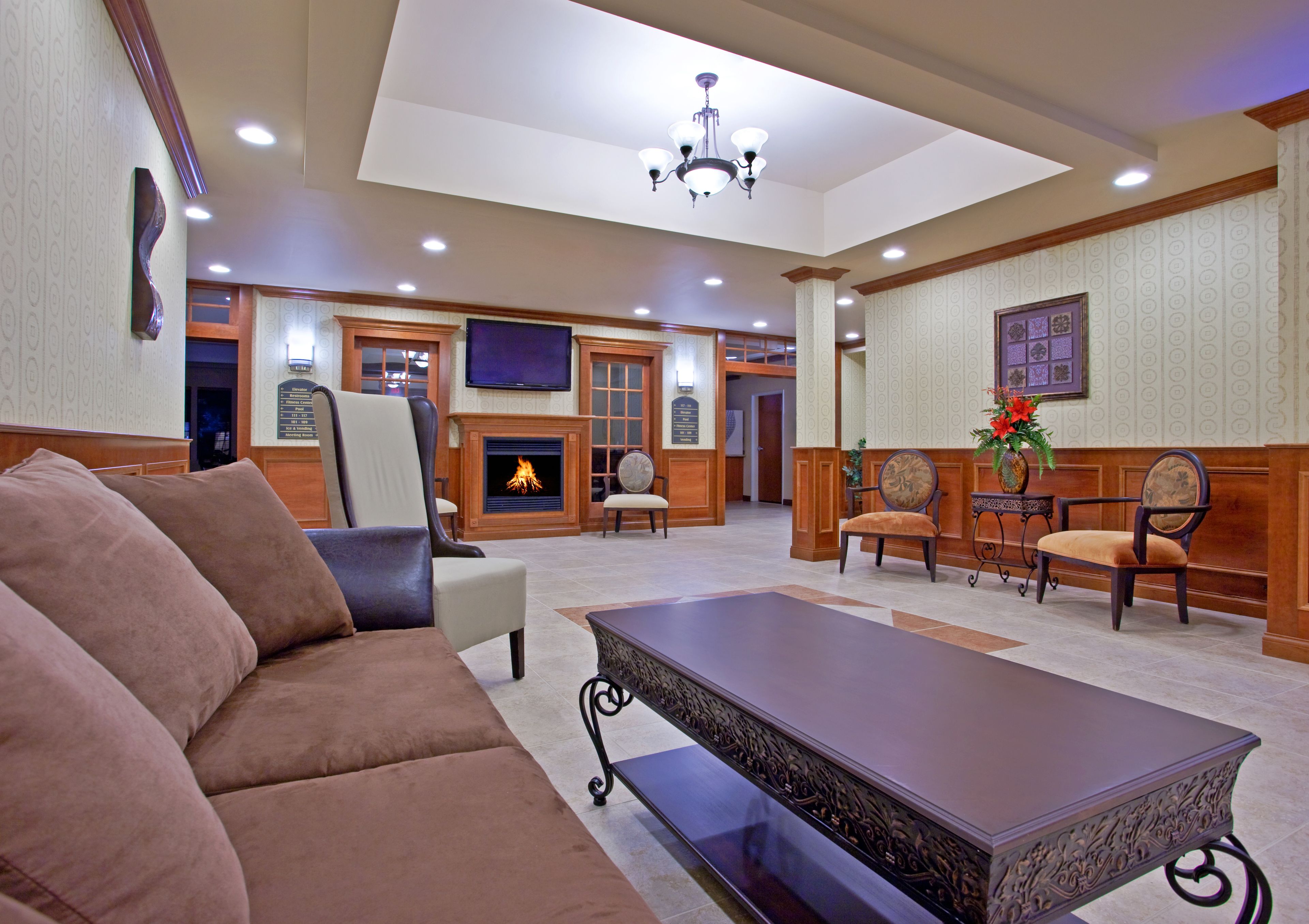 Holiday Inn Express & Suites Dayton North