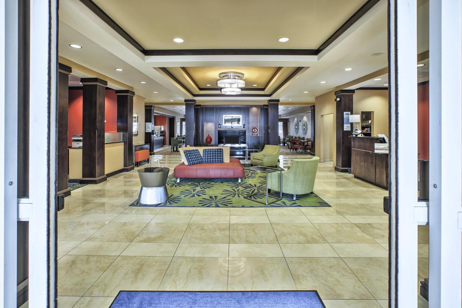 Holiday Inn Express Hotel & Suites Dayton South - I-675