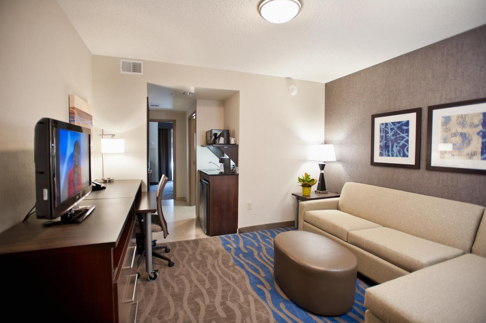 Holiday Inn Express Hotel & Suites Dayton South - I-675
