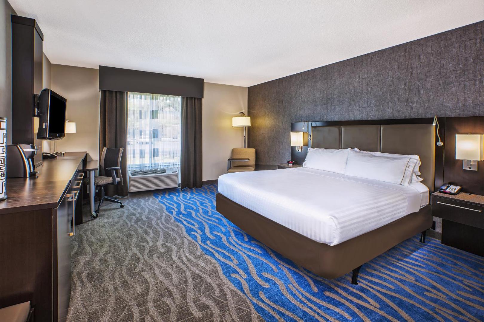 Holiday Inn Express Hotel & Suites Dayton South - I-675