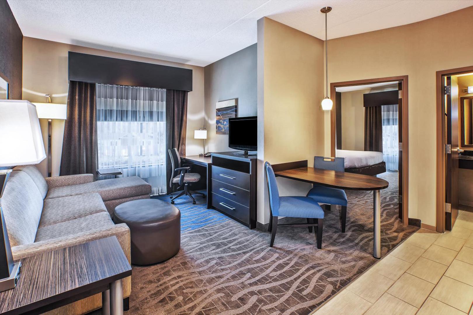 Holiday Inn Express Hotel & Suites Dayton South - I-675