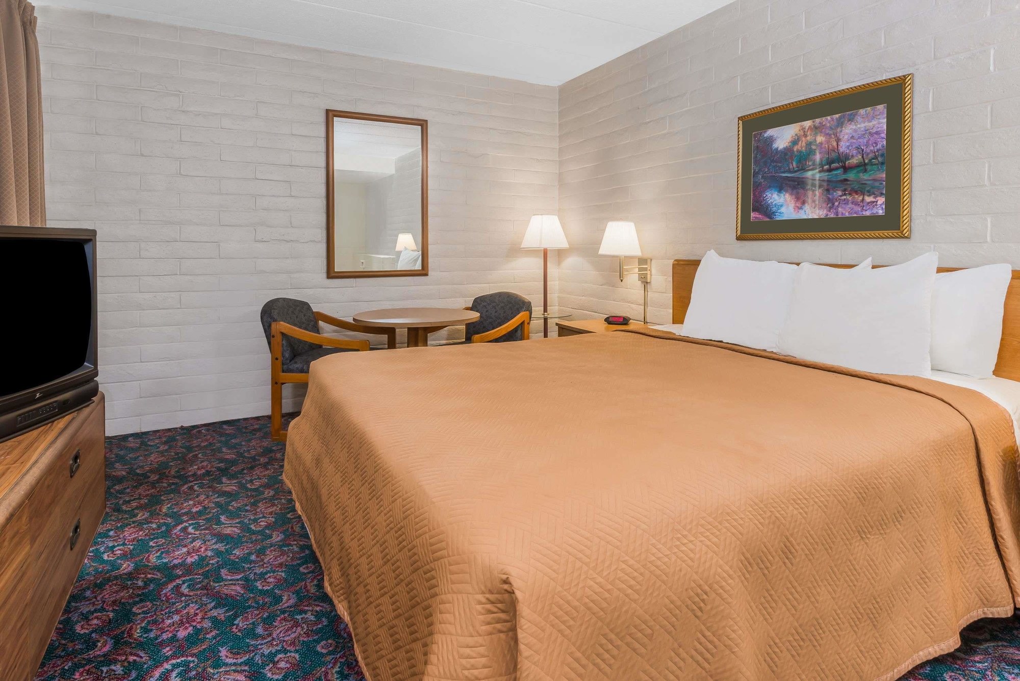 Knights Inn Dayton North Airport