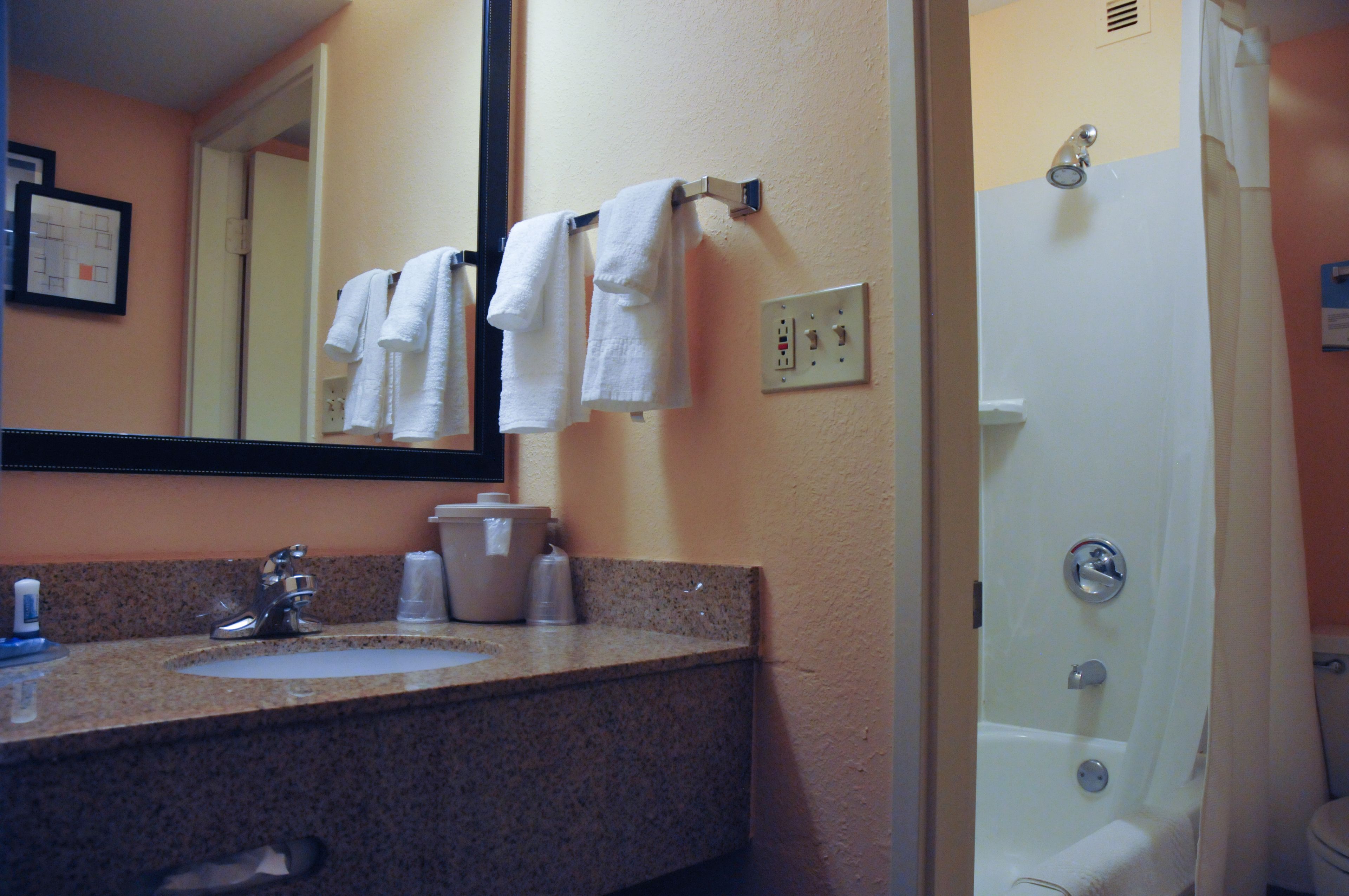 Wingate by Wyndham Dayton North