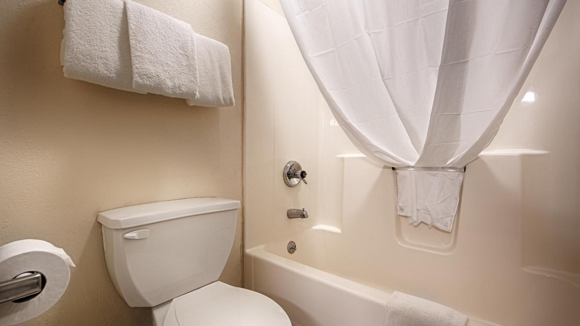 Baymont by Wyndham Delaware