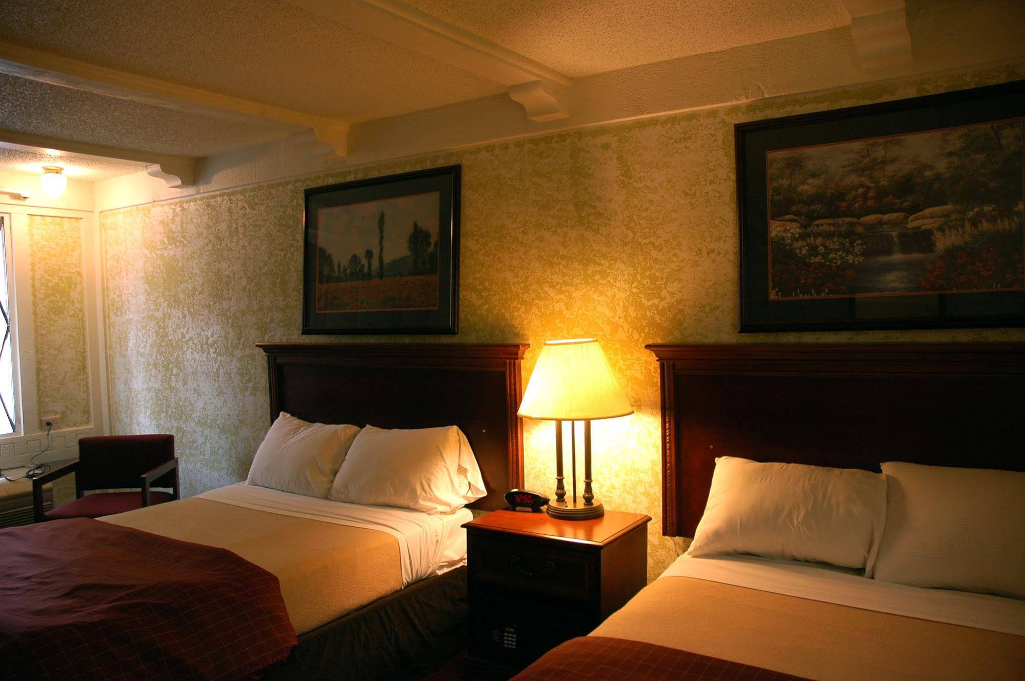 Howard Johnson by Wyndham Dover