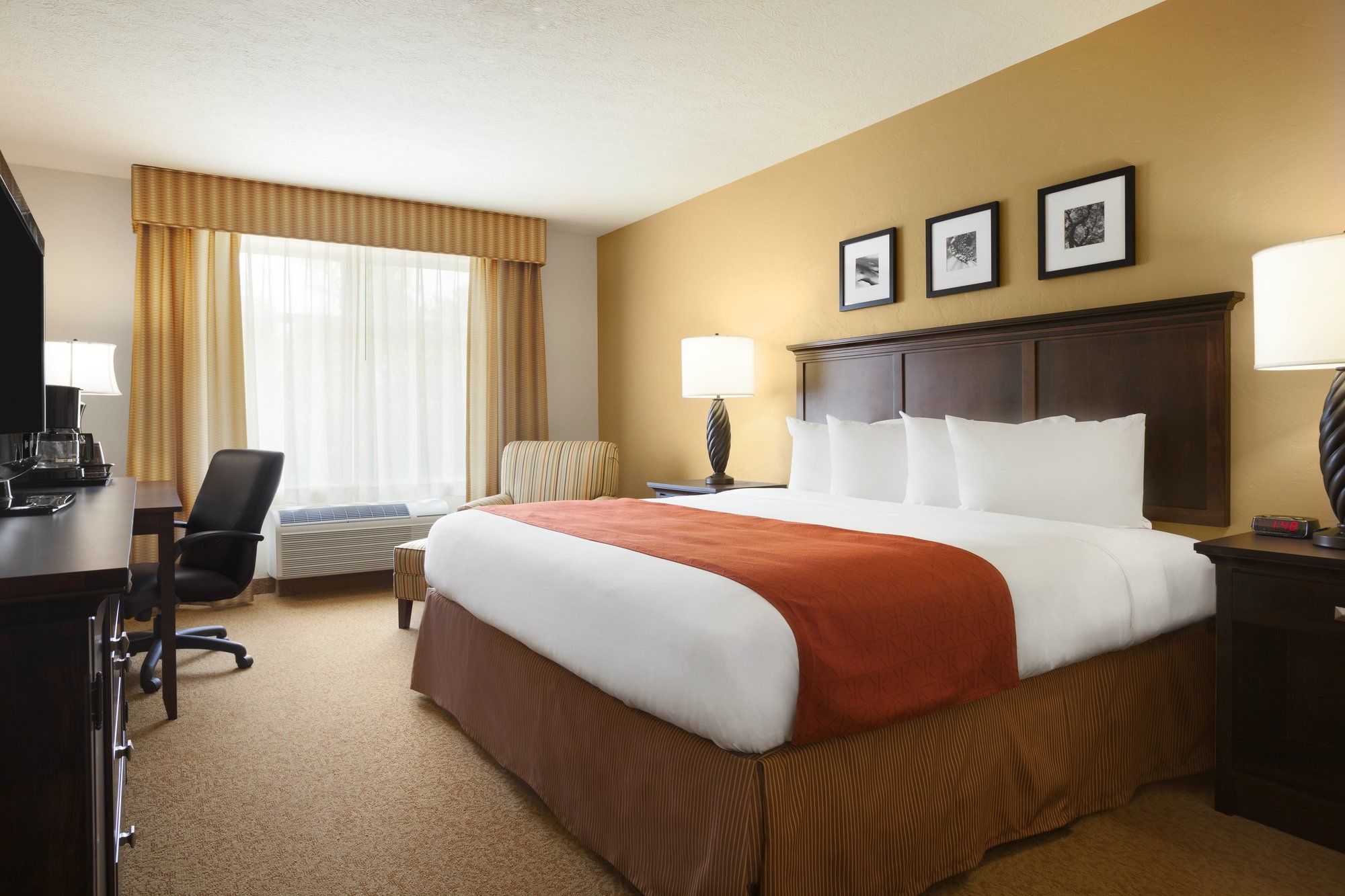 Comfort Inn & Suites