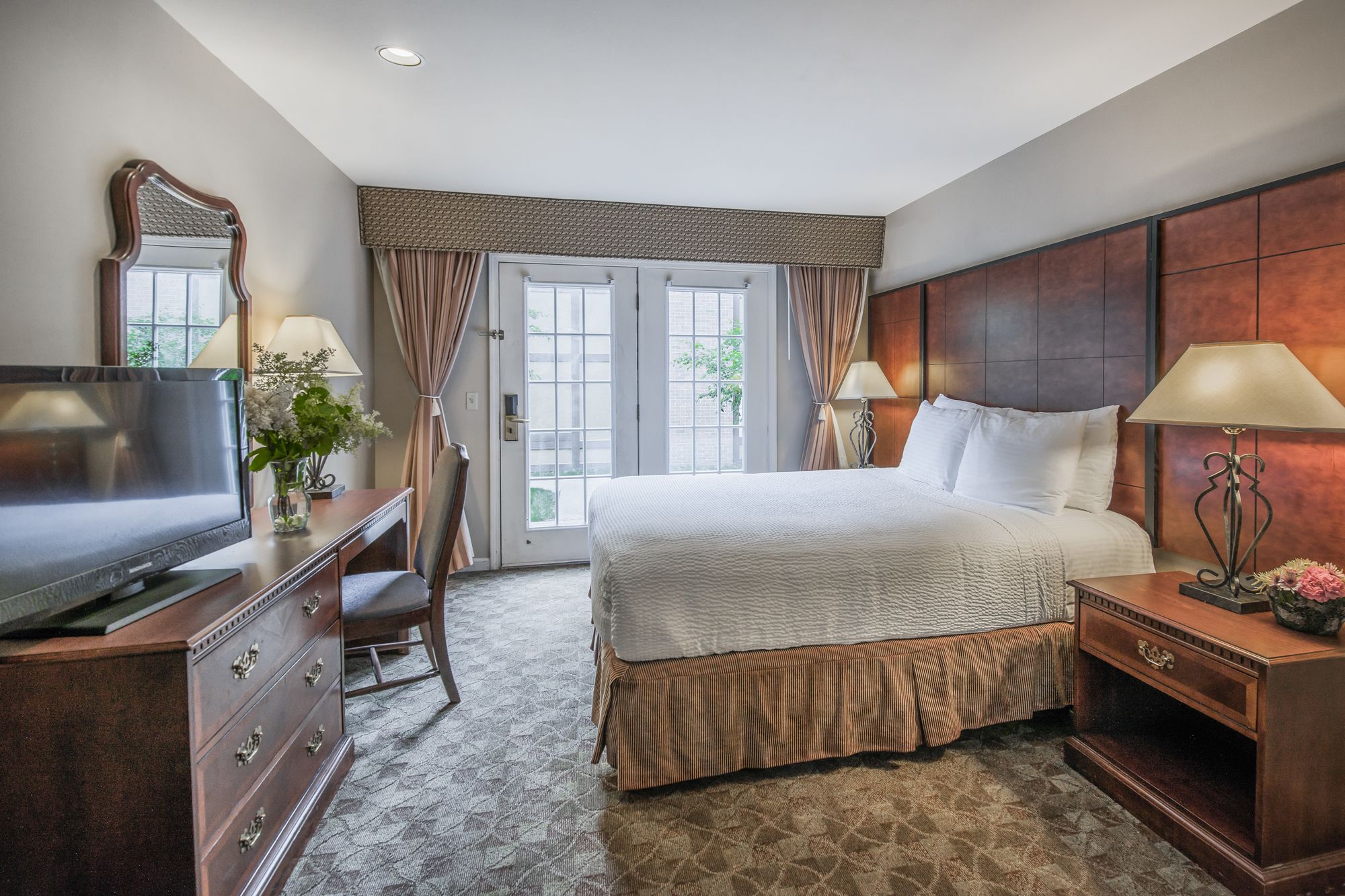 Cloverleaf Suites Columbus