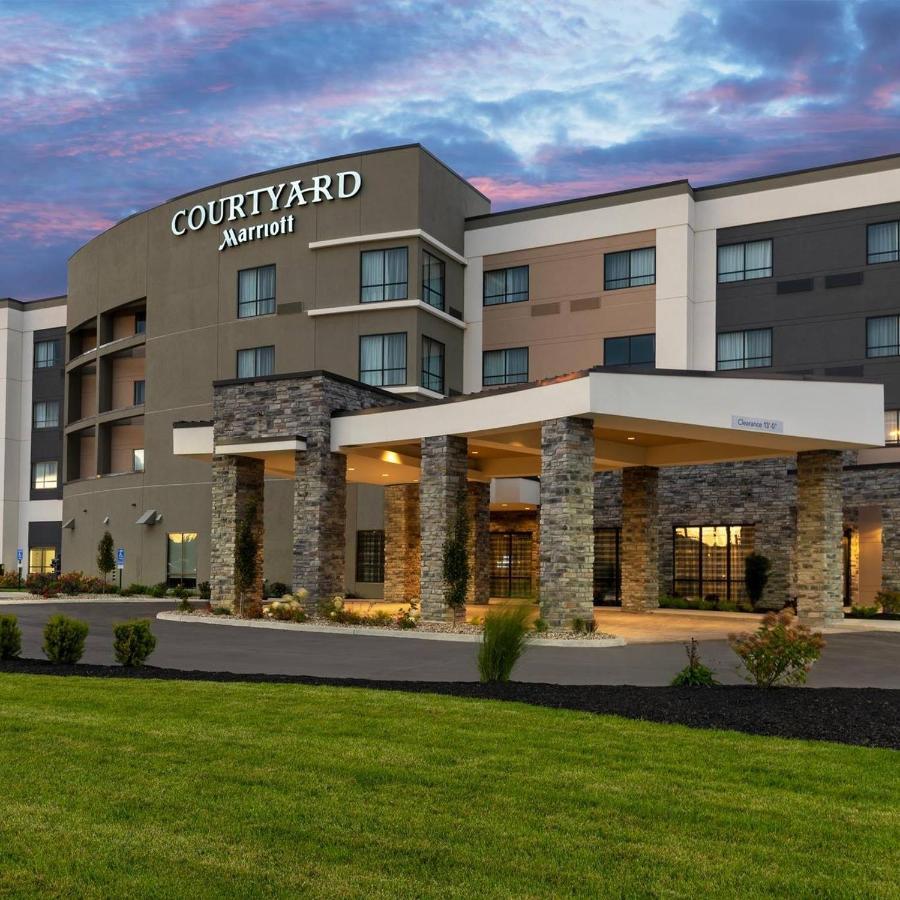 Courtyard Cleveland Elyria