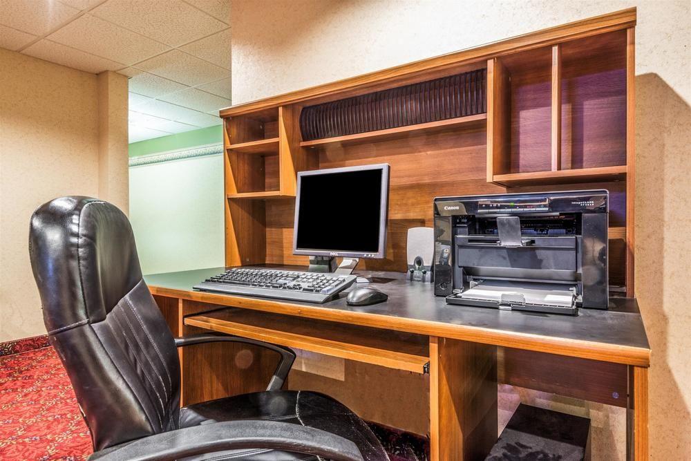 Comfort Inn & Suites Fairborn Near Wright Patterson AFB