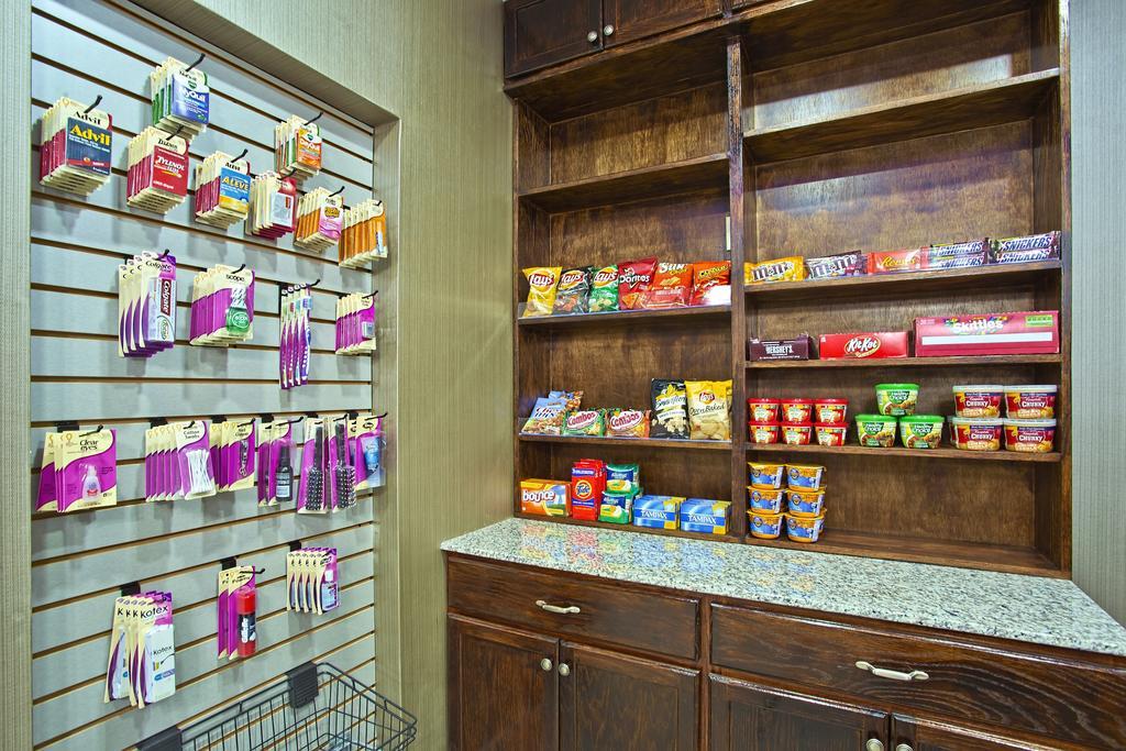 La Quinta Inn & Suites by Wyndham Fairborn Wright-Patterson