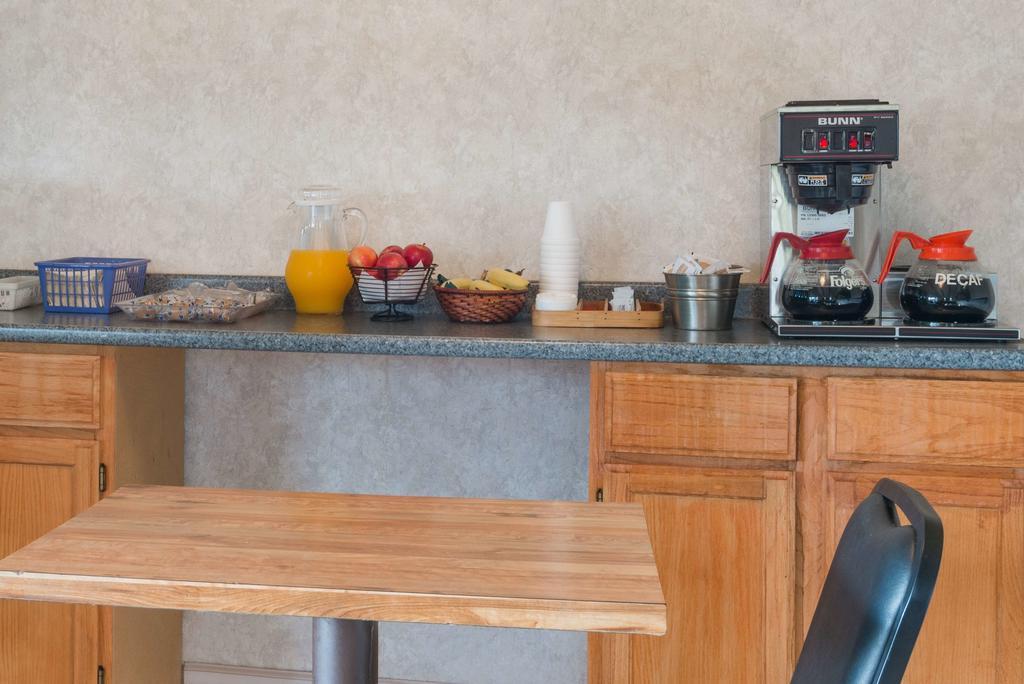 Knights Inn Franklin/middletown