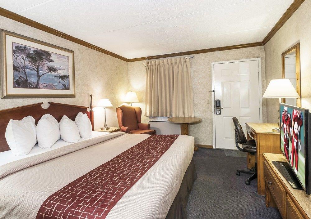 Red Roof Inn & Suites Middletown-Franklin