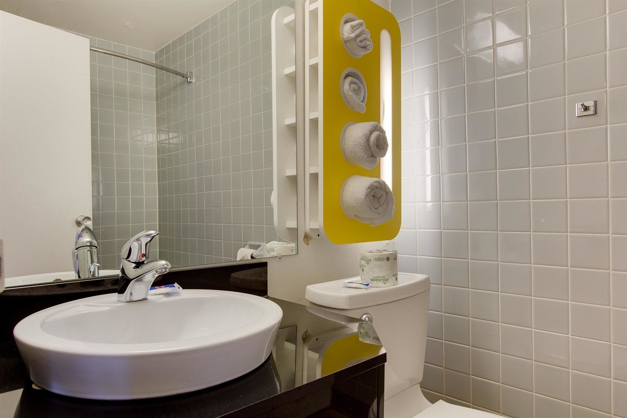 Wingate by Wyndham Geneva at SPIRE Academy