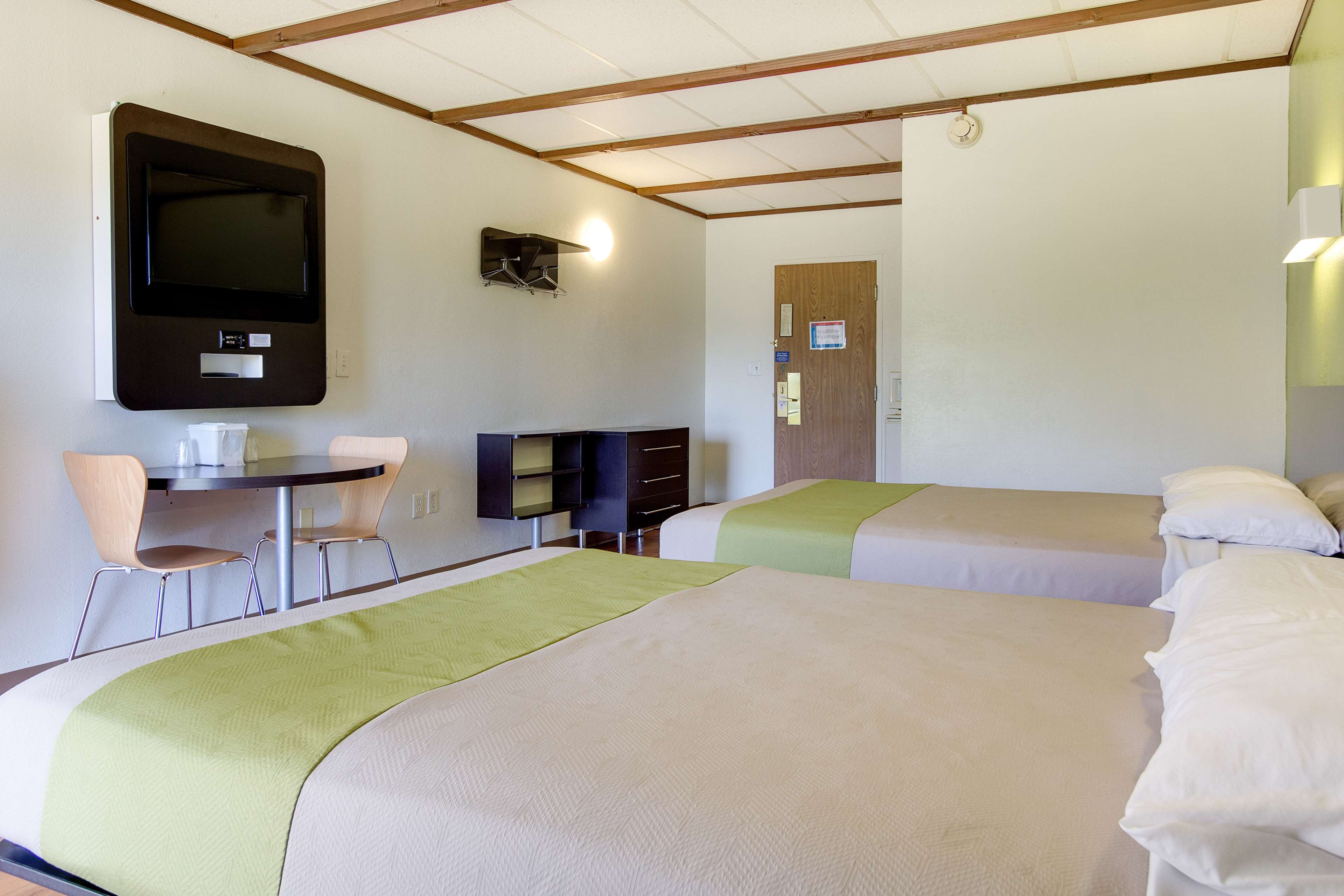 Wingate by Wyndham Geneva at SPIRE Academy