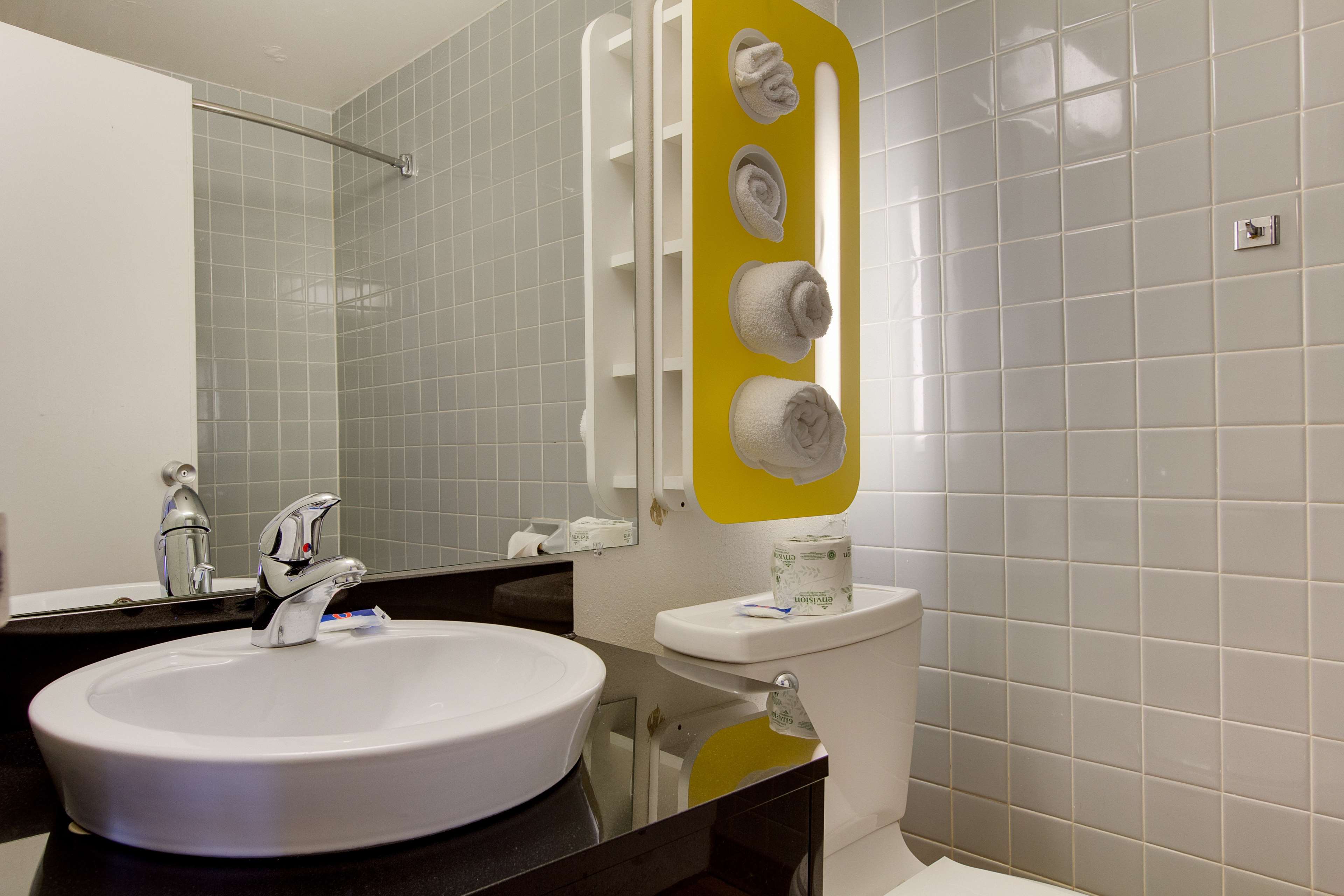 Wingate by Wyndham Geneva at SPIRE Academy