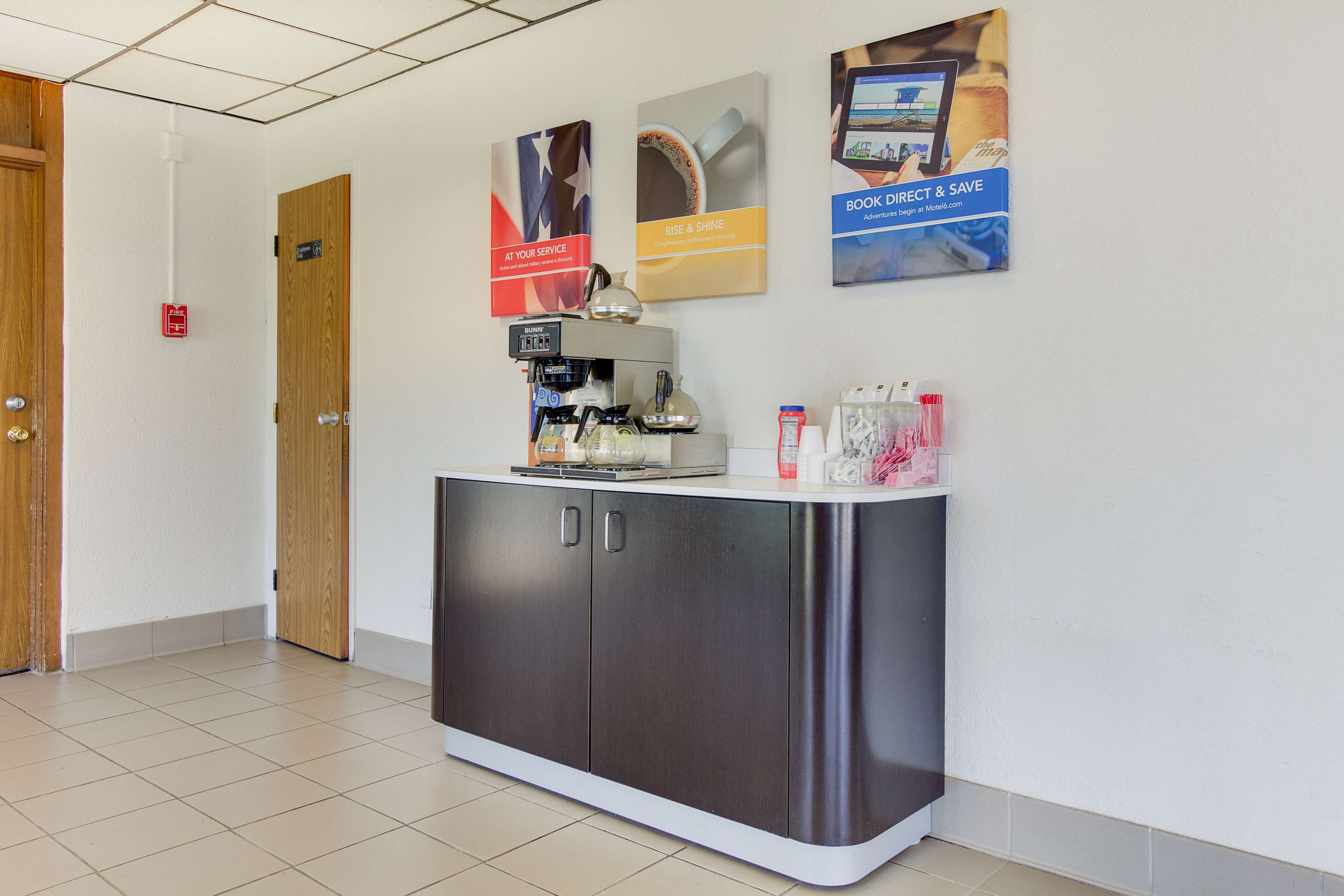 Wingate by Wyndham Geneva at SPIRE Academy