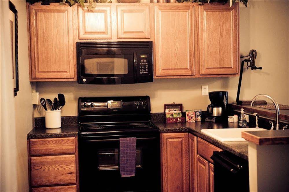 The Glendalia Boutique Hotel & Culinary Studio