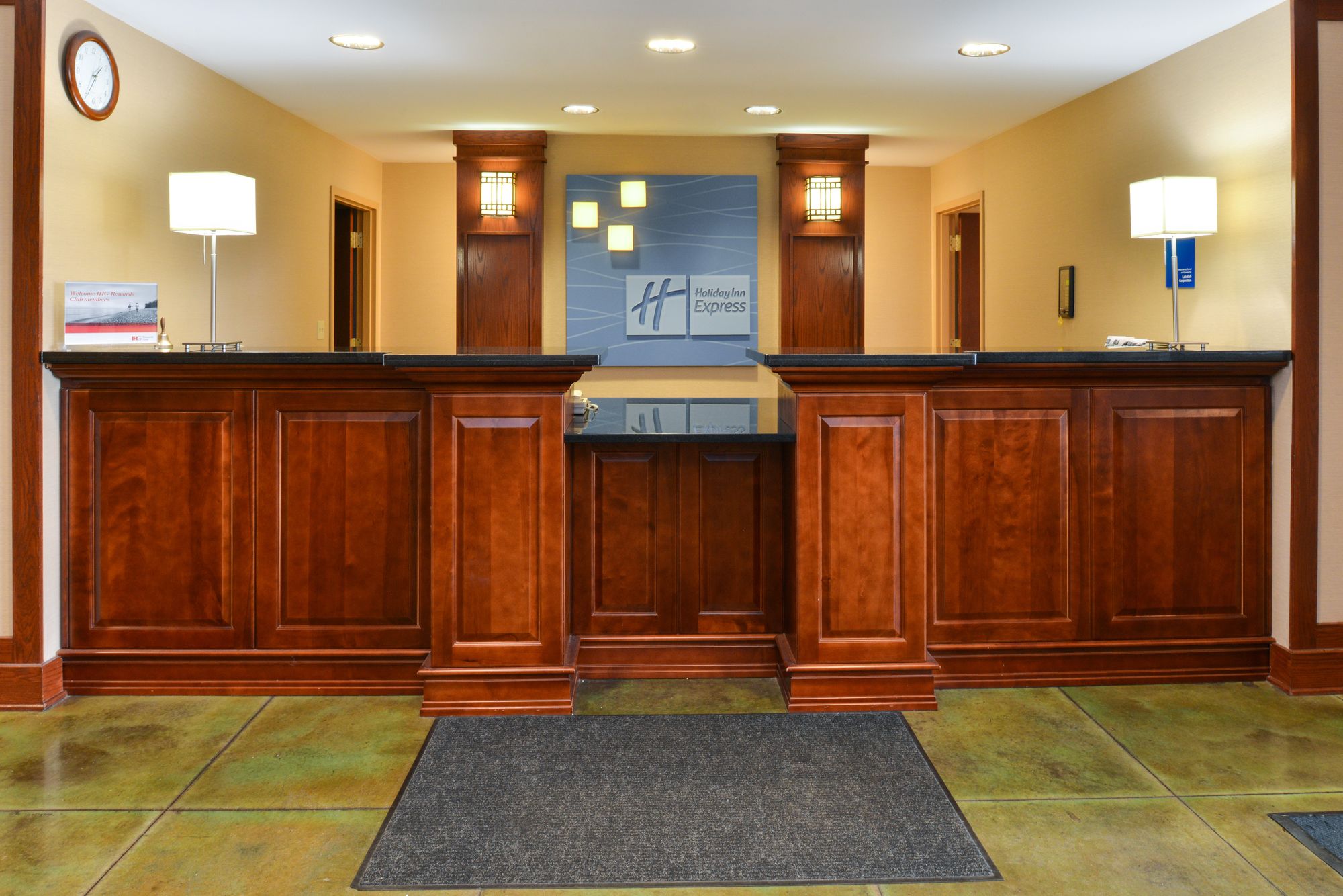 Holiday Inn Express & Suites Greenville