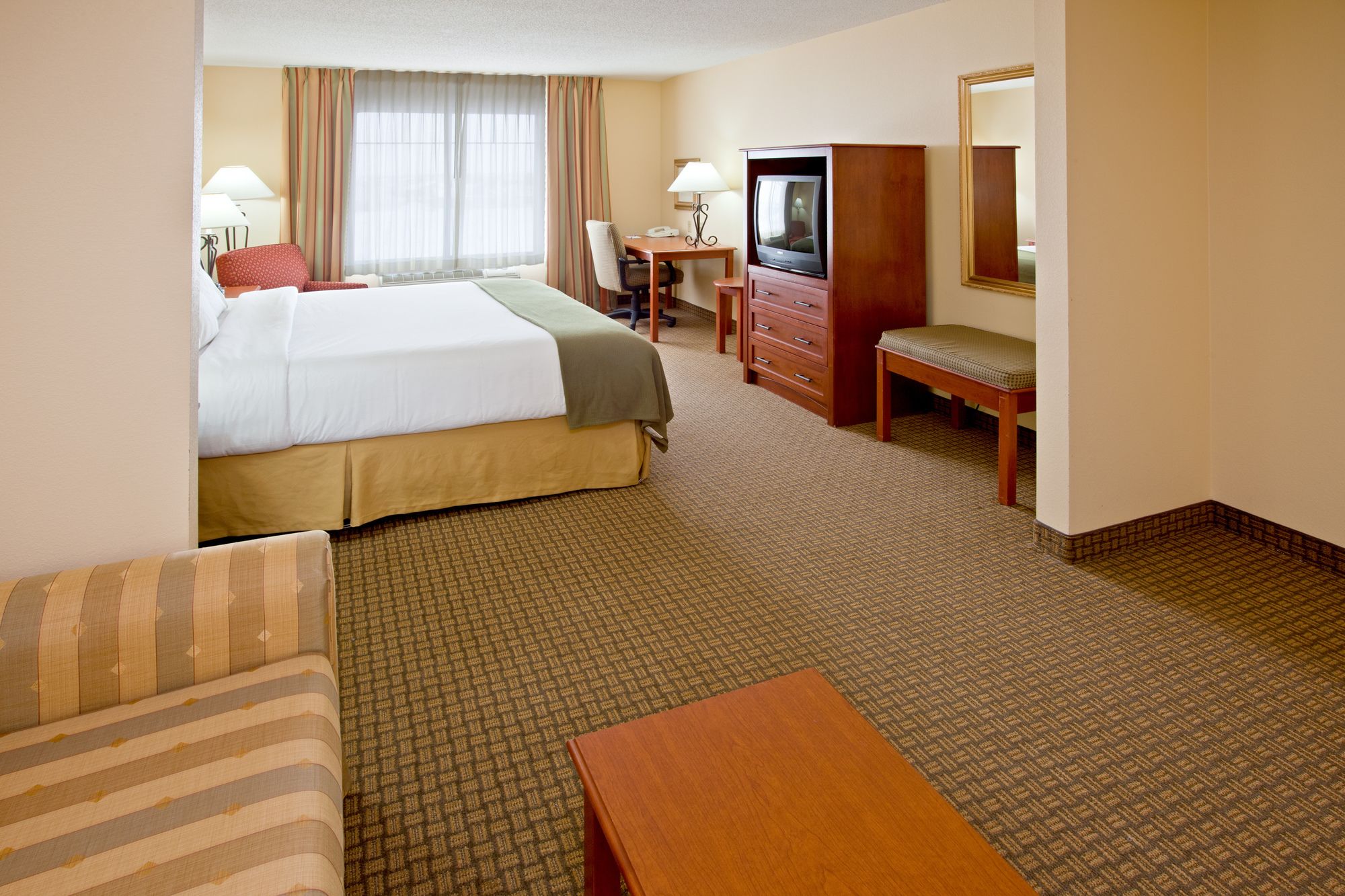 Holiday Inn Express & Suites Greenville