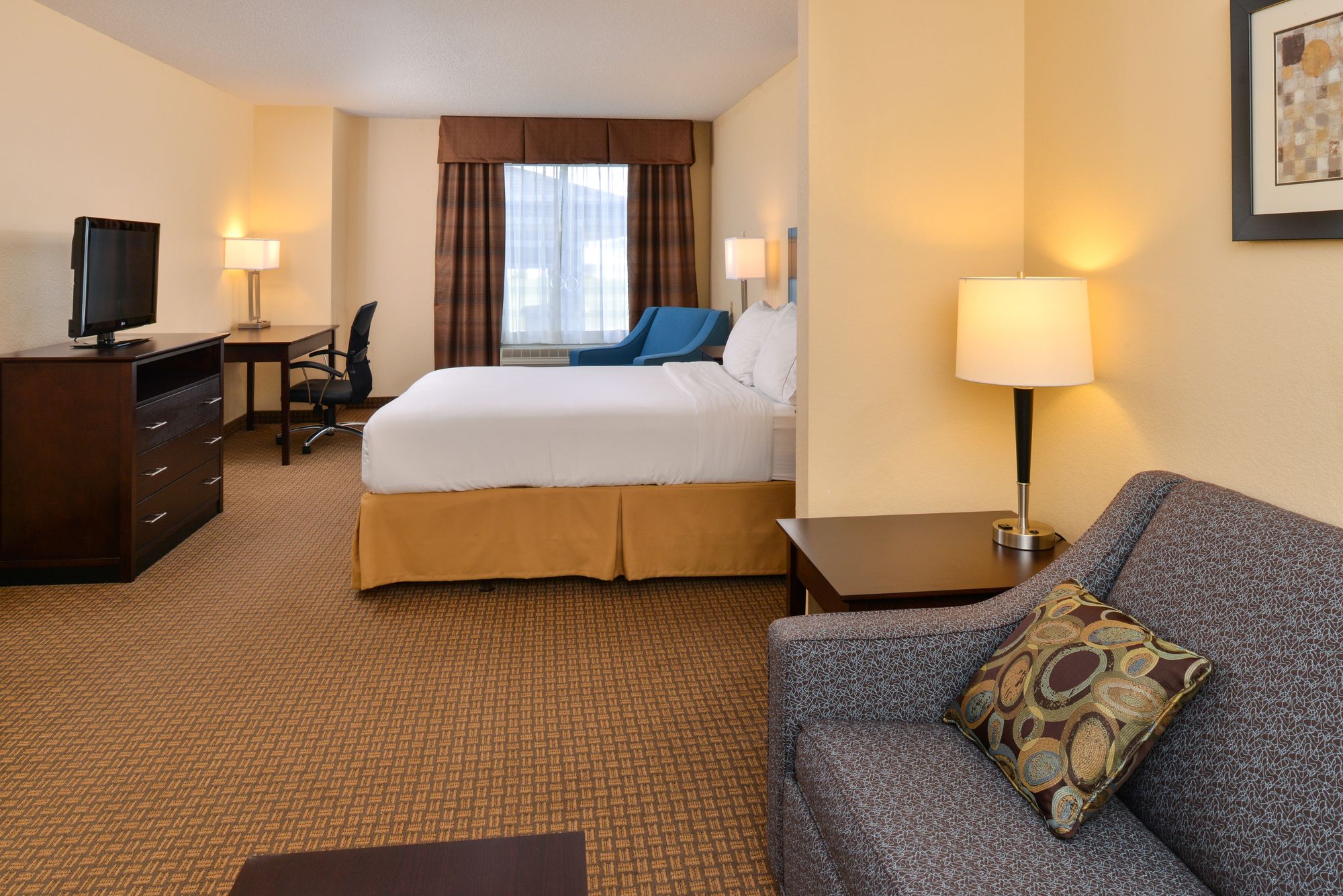 Holiday Inn Express & Suites Greenville