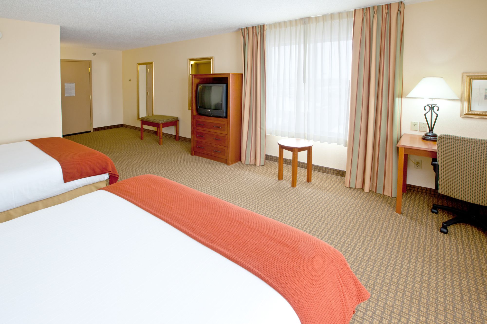 Holiday Inn Express & Suites Greenville