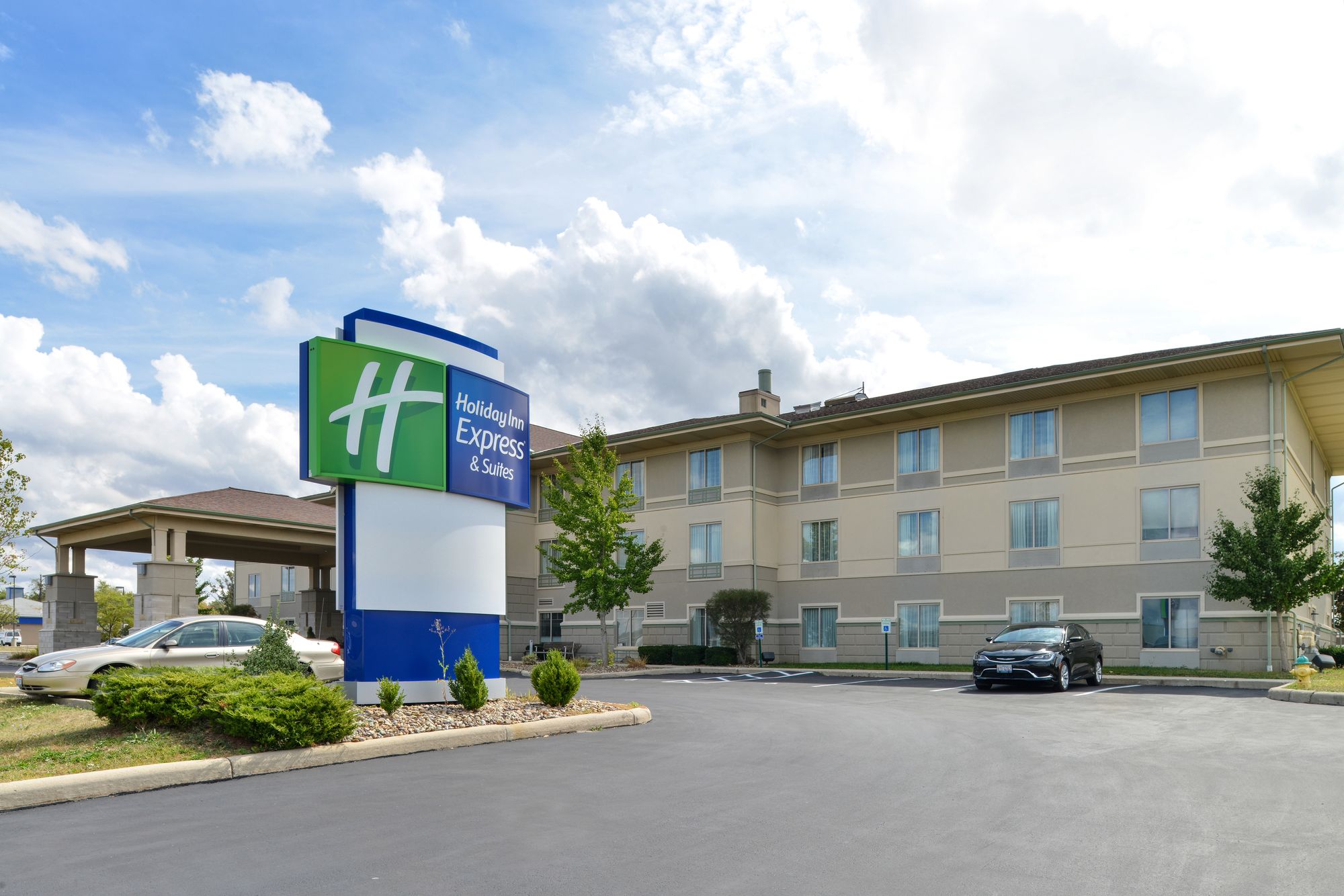 Holiday Inn Express & Suites Greenville