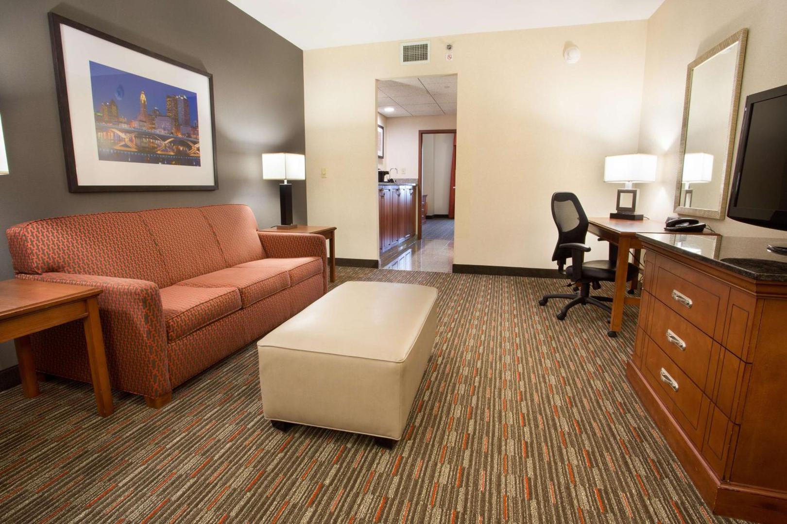 Drury Inn & Suites Columbus Grove City