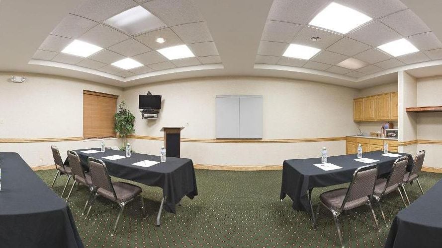 Holiday Inn Express & Suites Columbus SW - Grove City