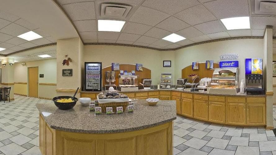 Holiday Inn Express & Suites Columbus SW - Grove City