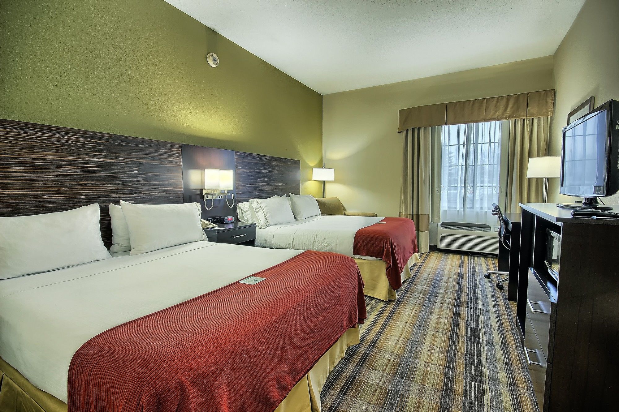 Holiday Inn Express & Suites Columbus SW - Grove City