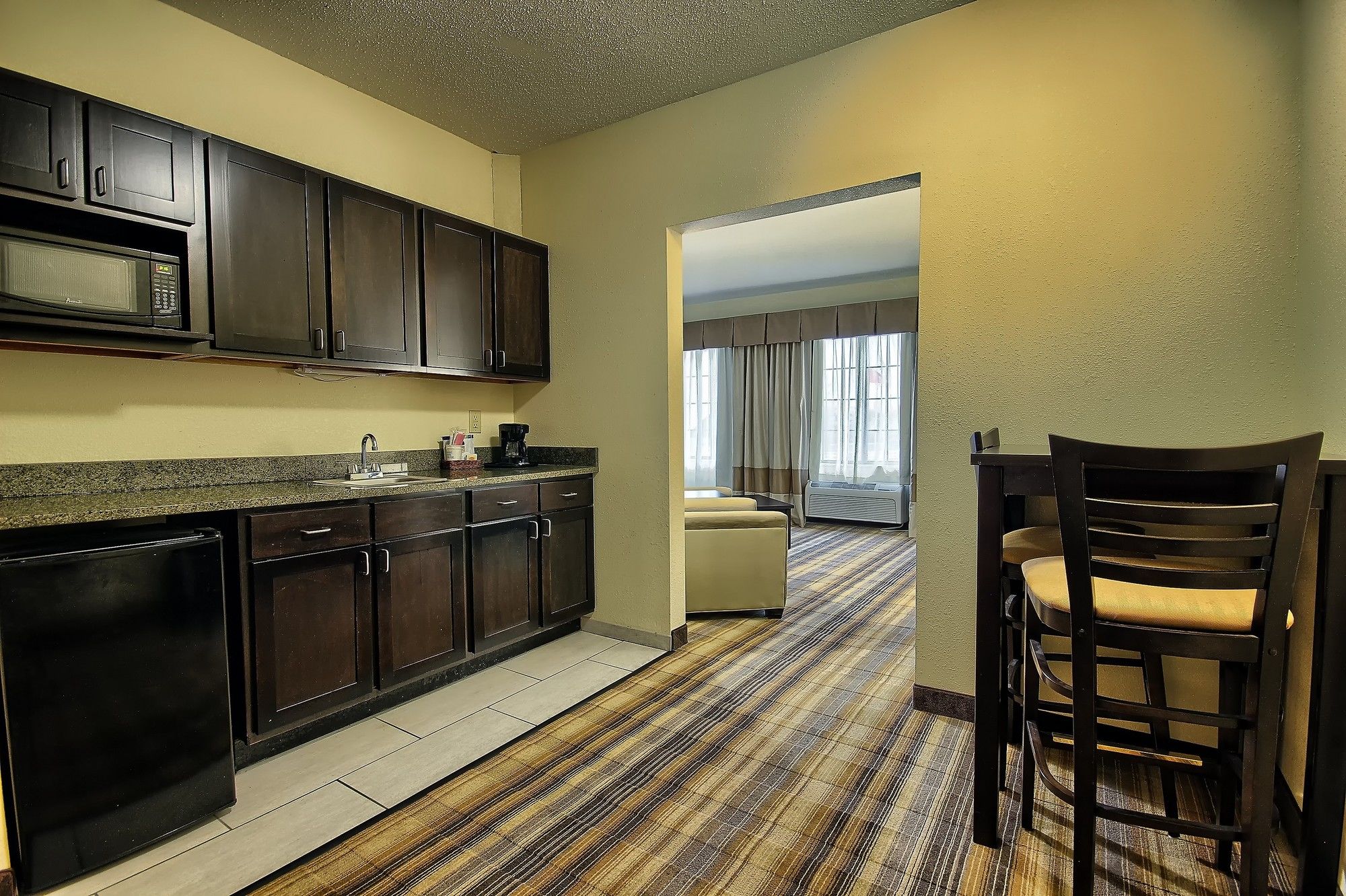 Holiday Inn Express & Suites Columbus SW - Grove City