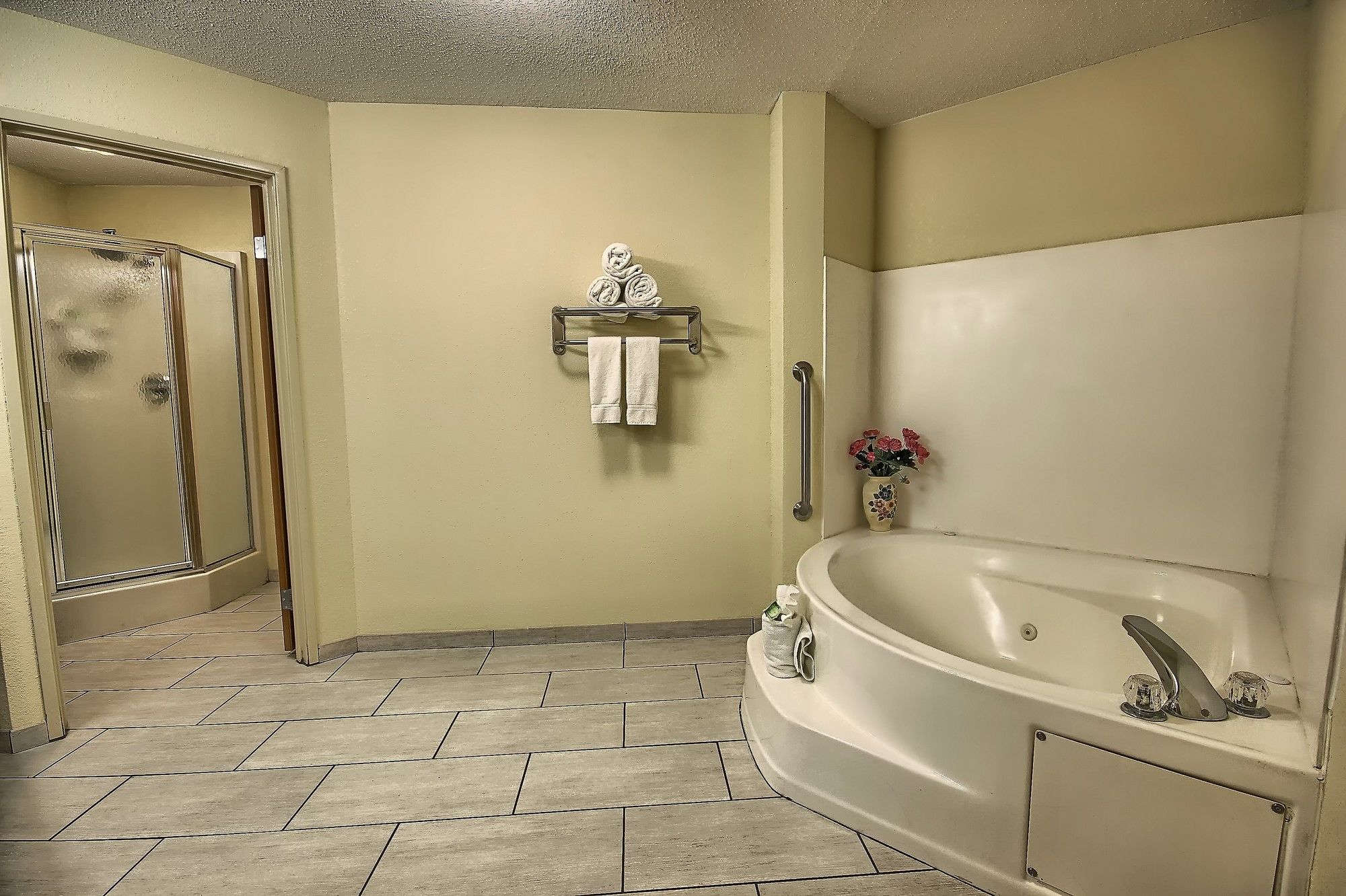 Holiday Inn Express & Suites Columbus SW - Grove City