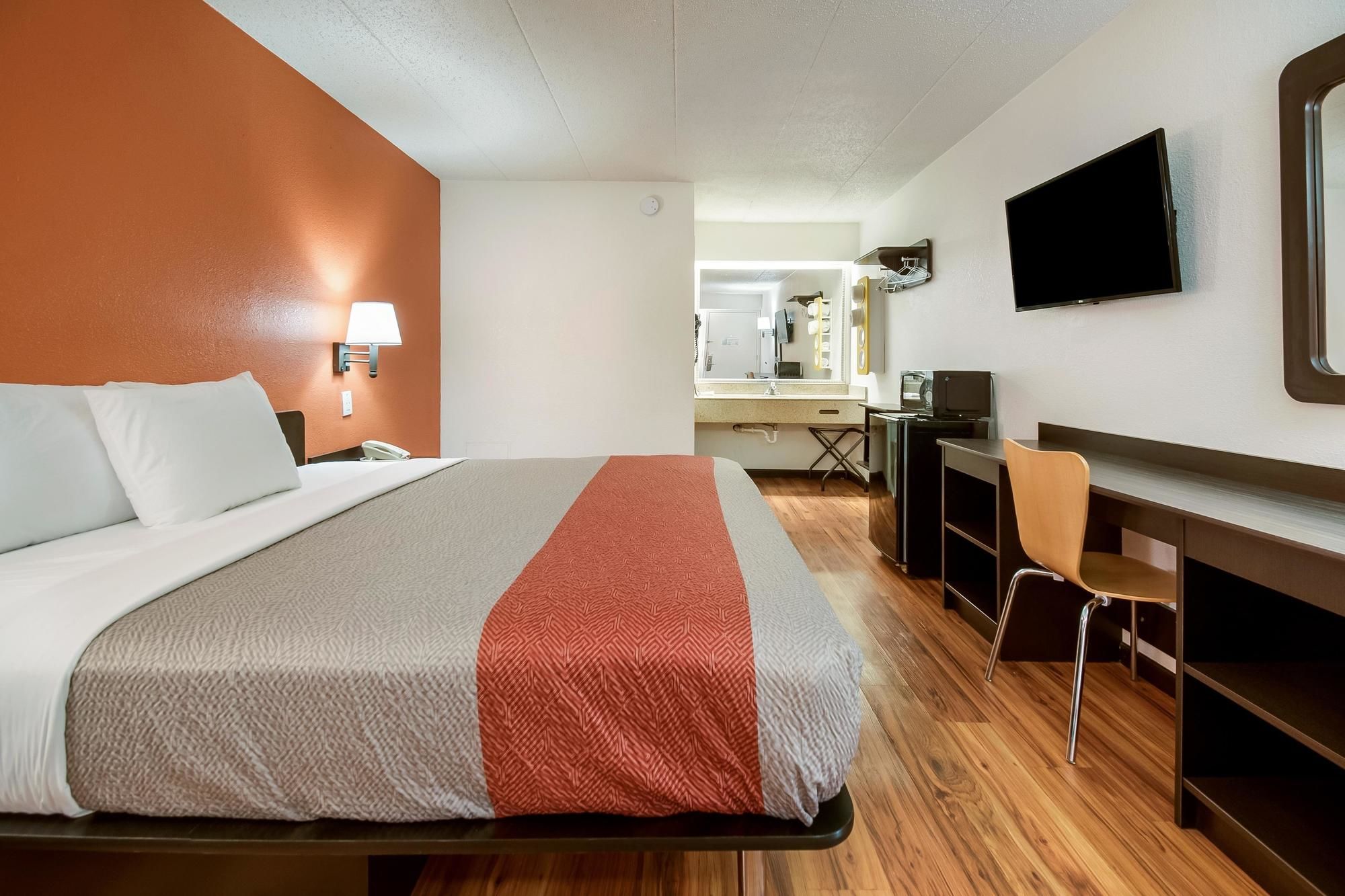 Motel 6 Grove City Ohio