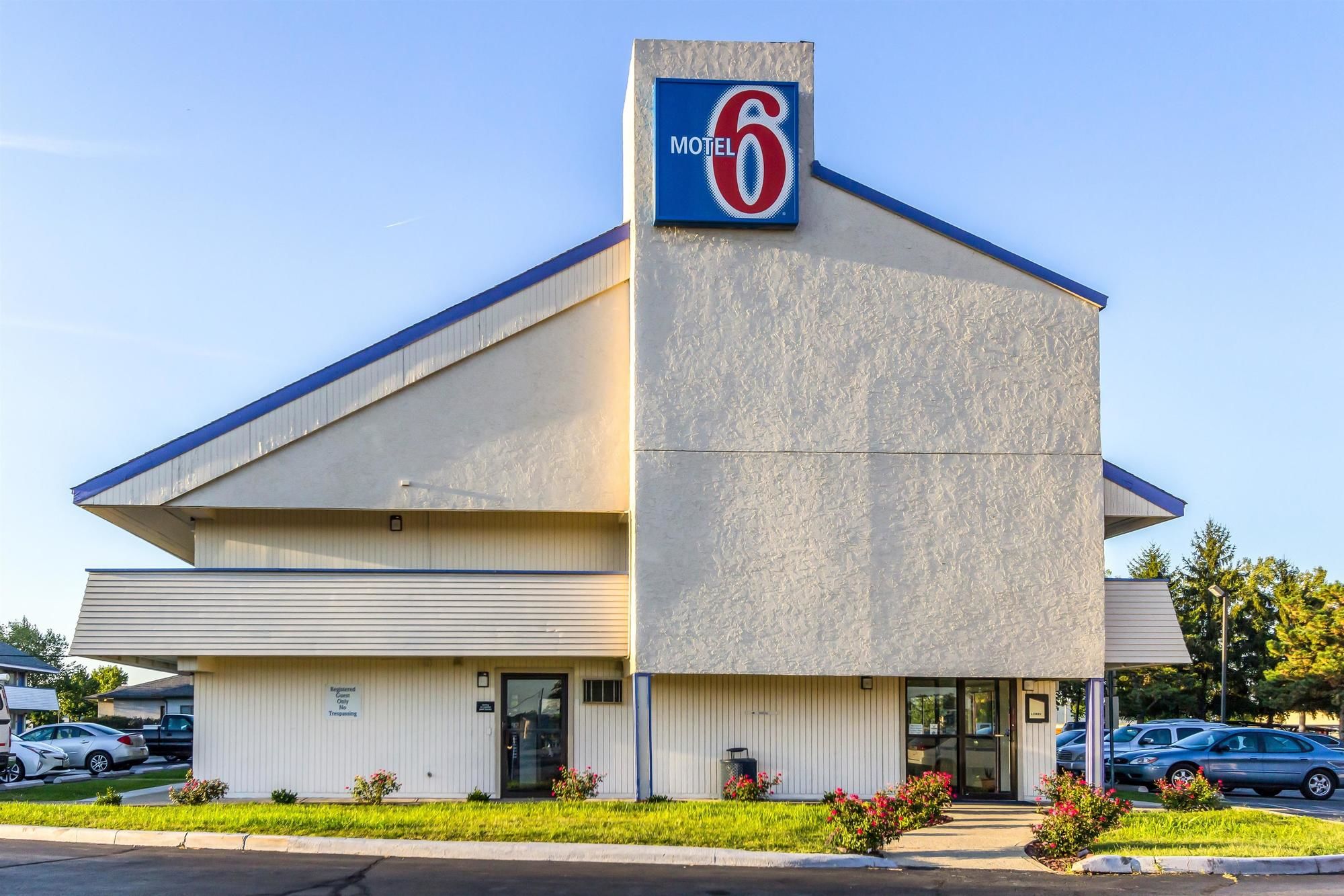 Motel 6 Grove City Ohio