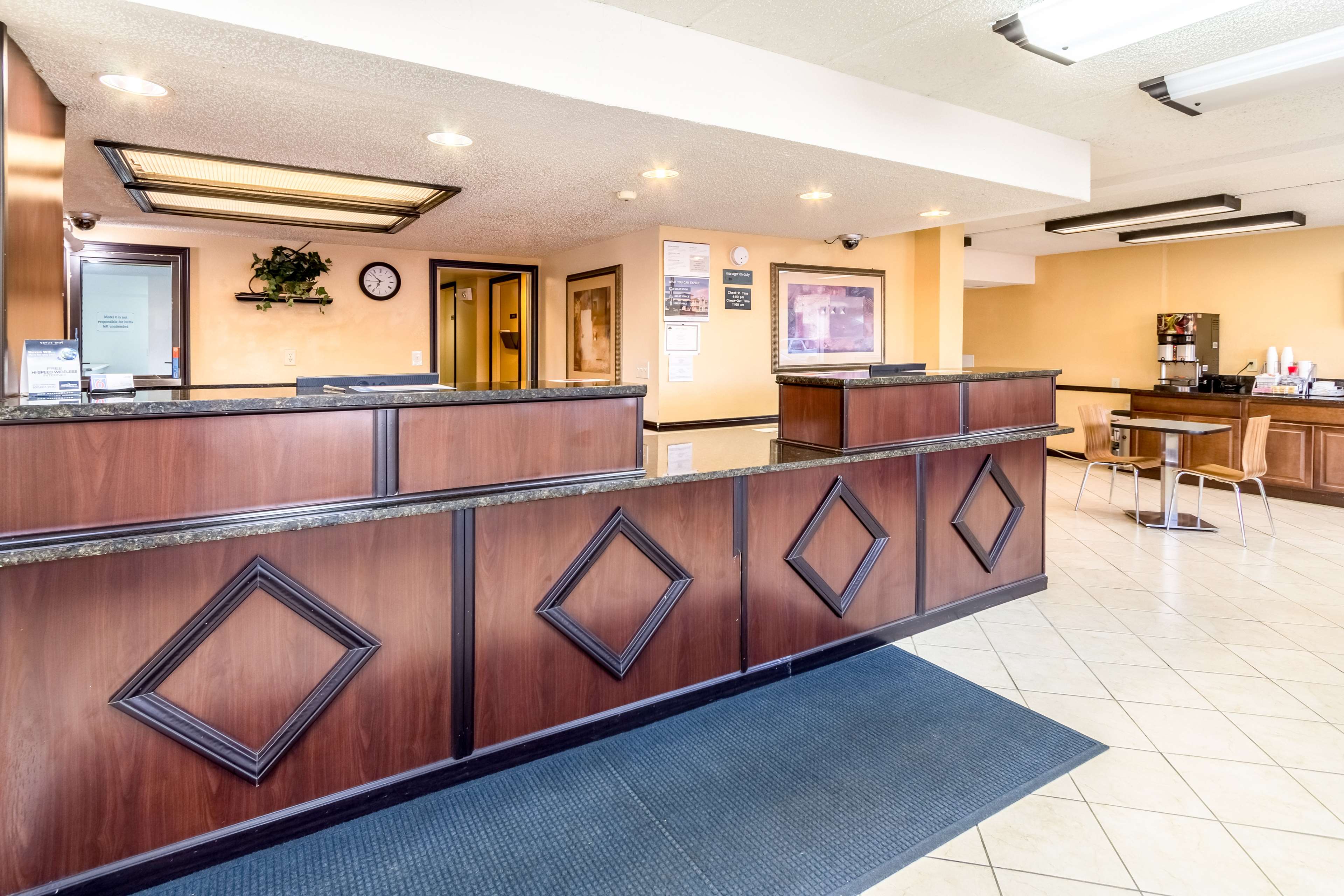 Motel 6 Grove City Ohio