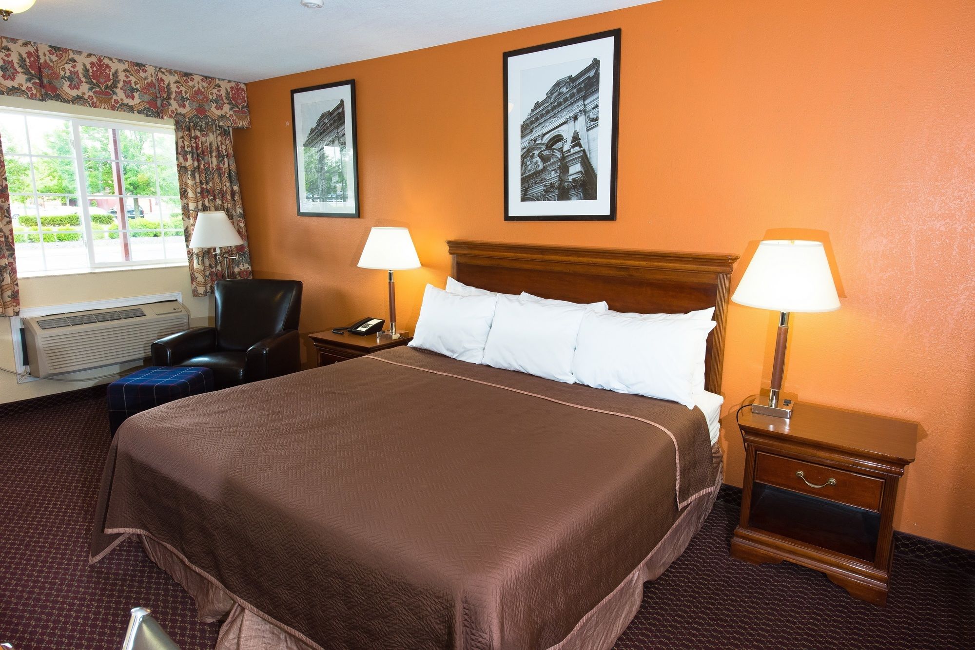 Grove City Travel Inn by OYO Columbus South