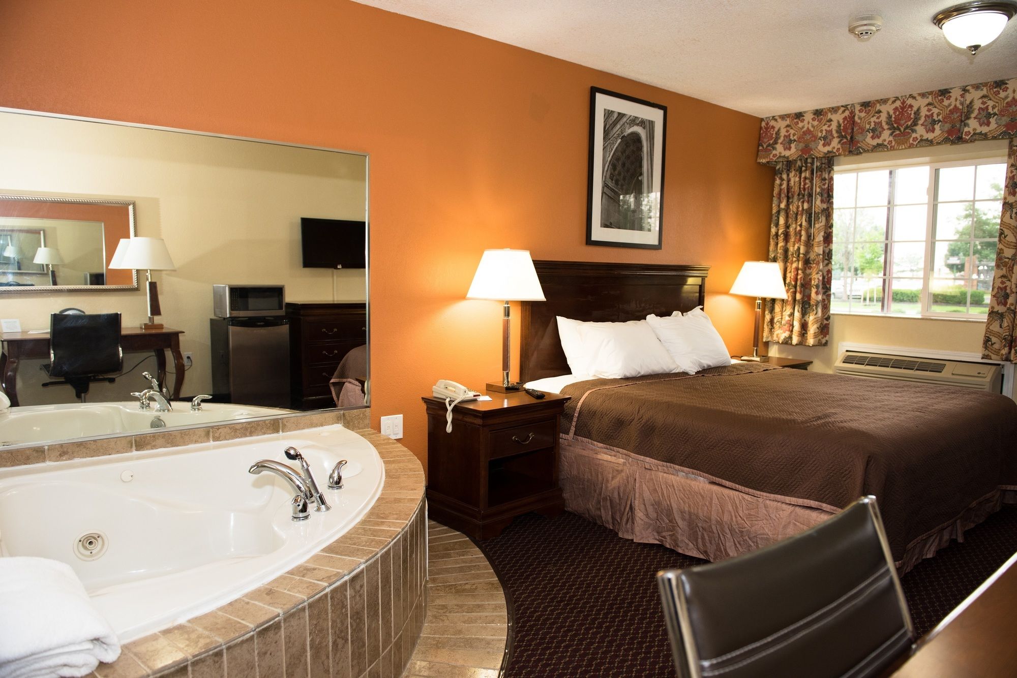 Grove City Travel Inn by OYO Columbus South