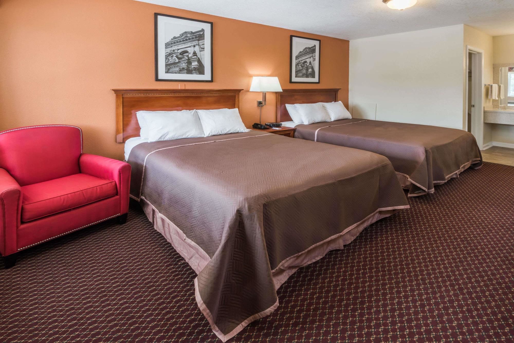 Grove City Travel Inn by OYO Columbus South