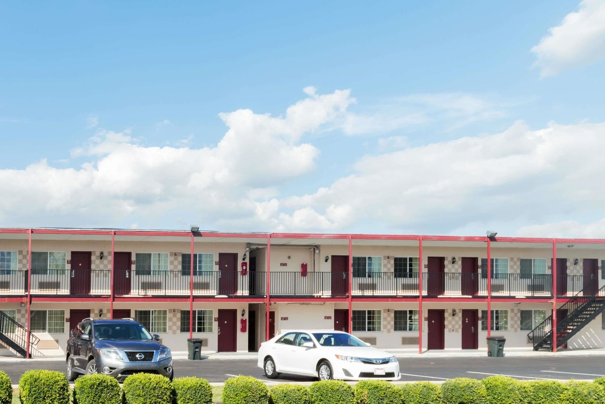 Grove City Travel Inn by OYO Columbus South