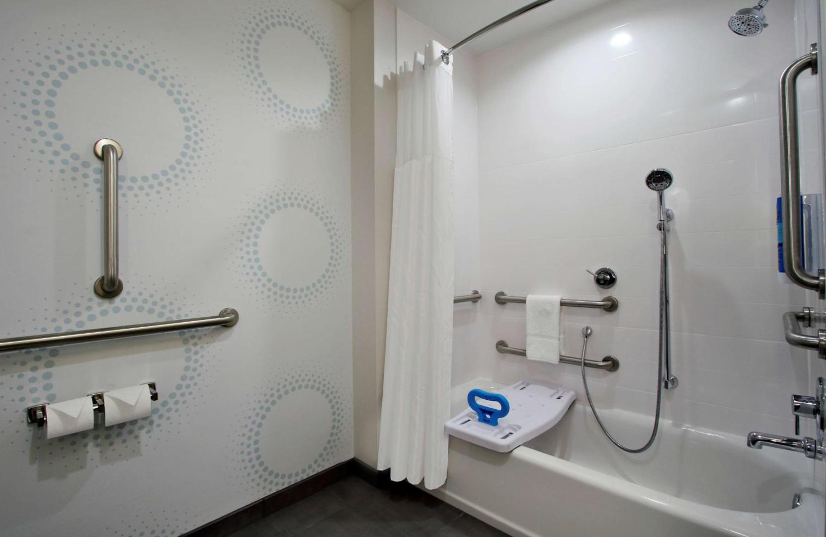 Tru by Hilton Grove City Columbus