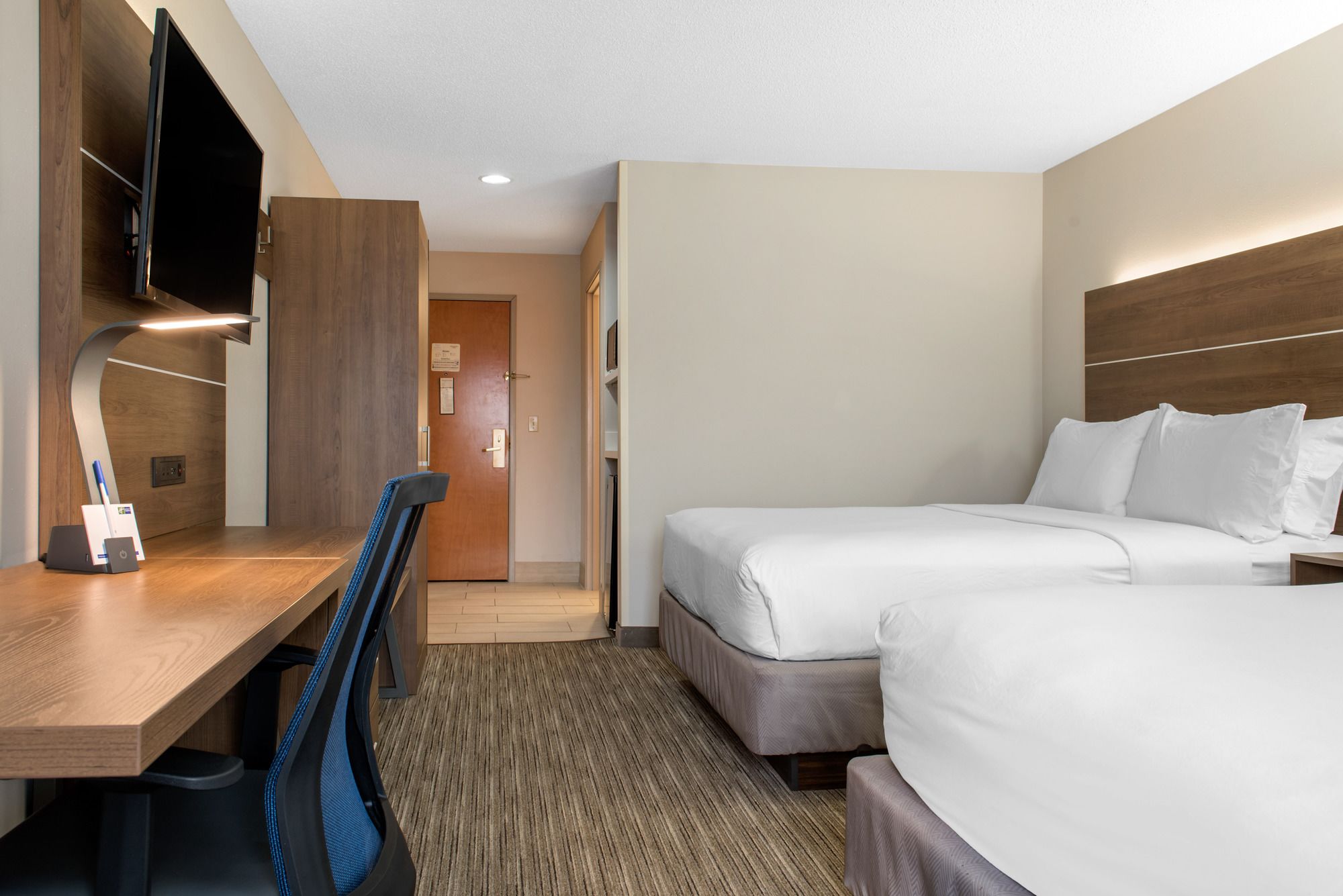 Holiday Inn Express & Suites Harrison