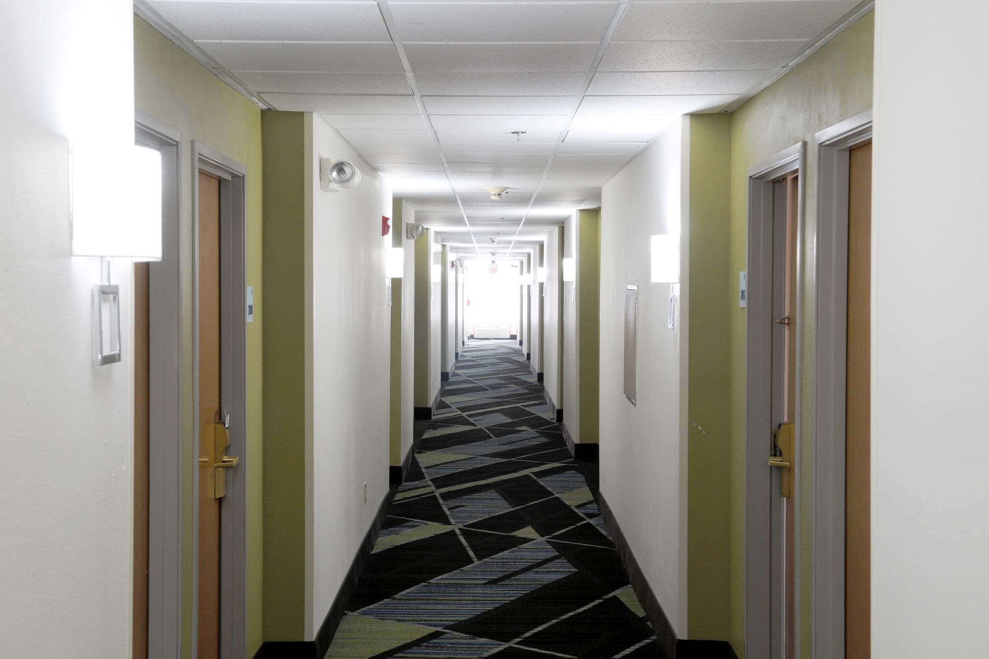 Holiday Inn Express & Suites Harrison